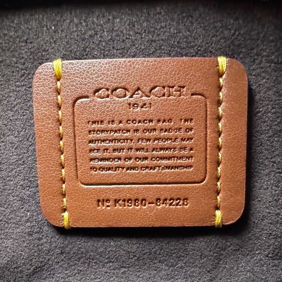 🍎 Coach 1941 Troupe Tote 16 in Signature Canvas & 1941 Red / Brass MSRP $425 - Picture 15 of 16